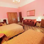 Sweet Hotel 2*