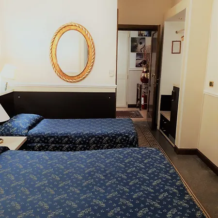 Sweet Hotel 2*