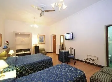 Sweet Hotel