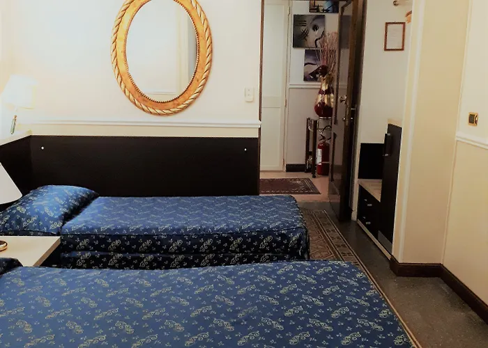Sweet Hotel 2*